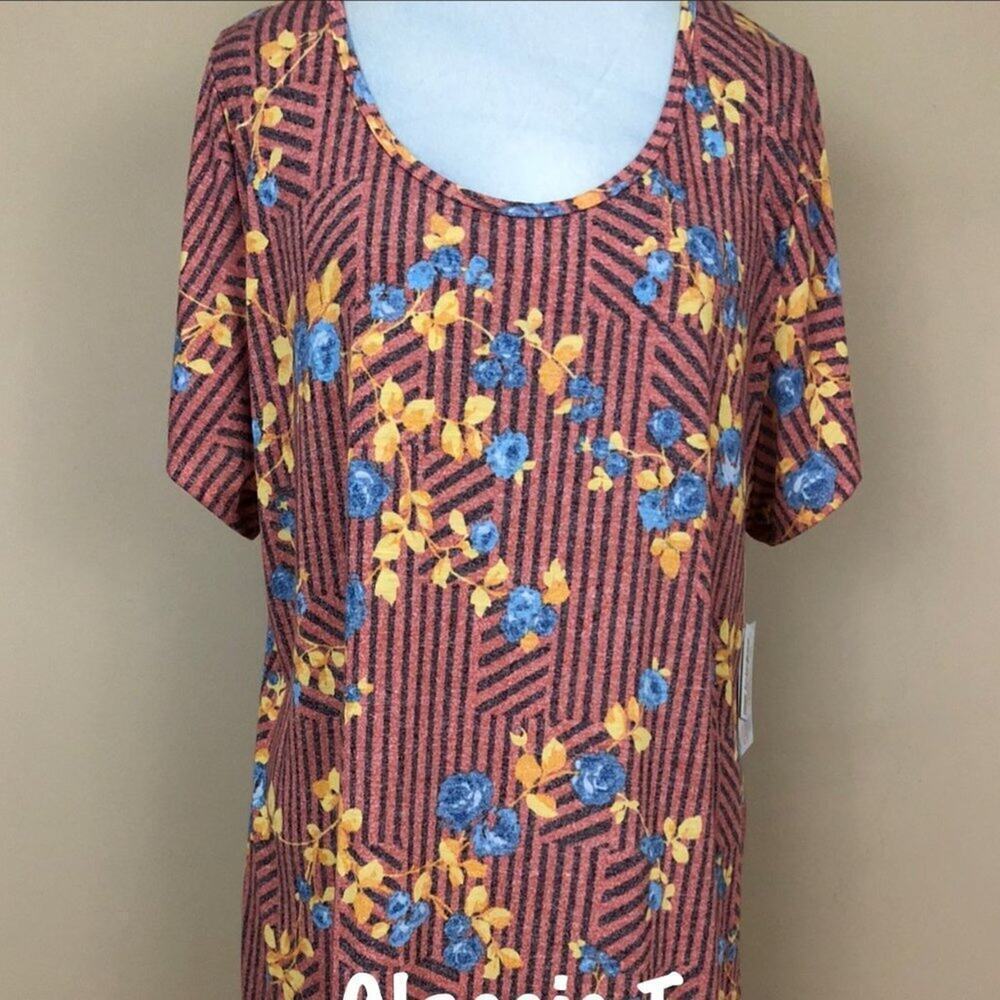 LuLaRoe Classic T NWT